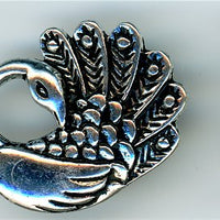 clp1917 Peacock Toggle Pewter 19x17mm